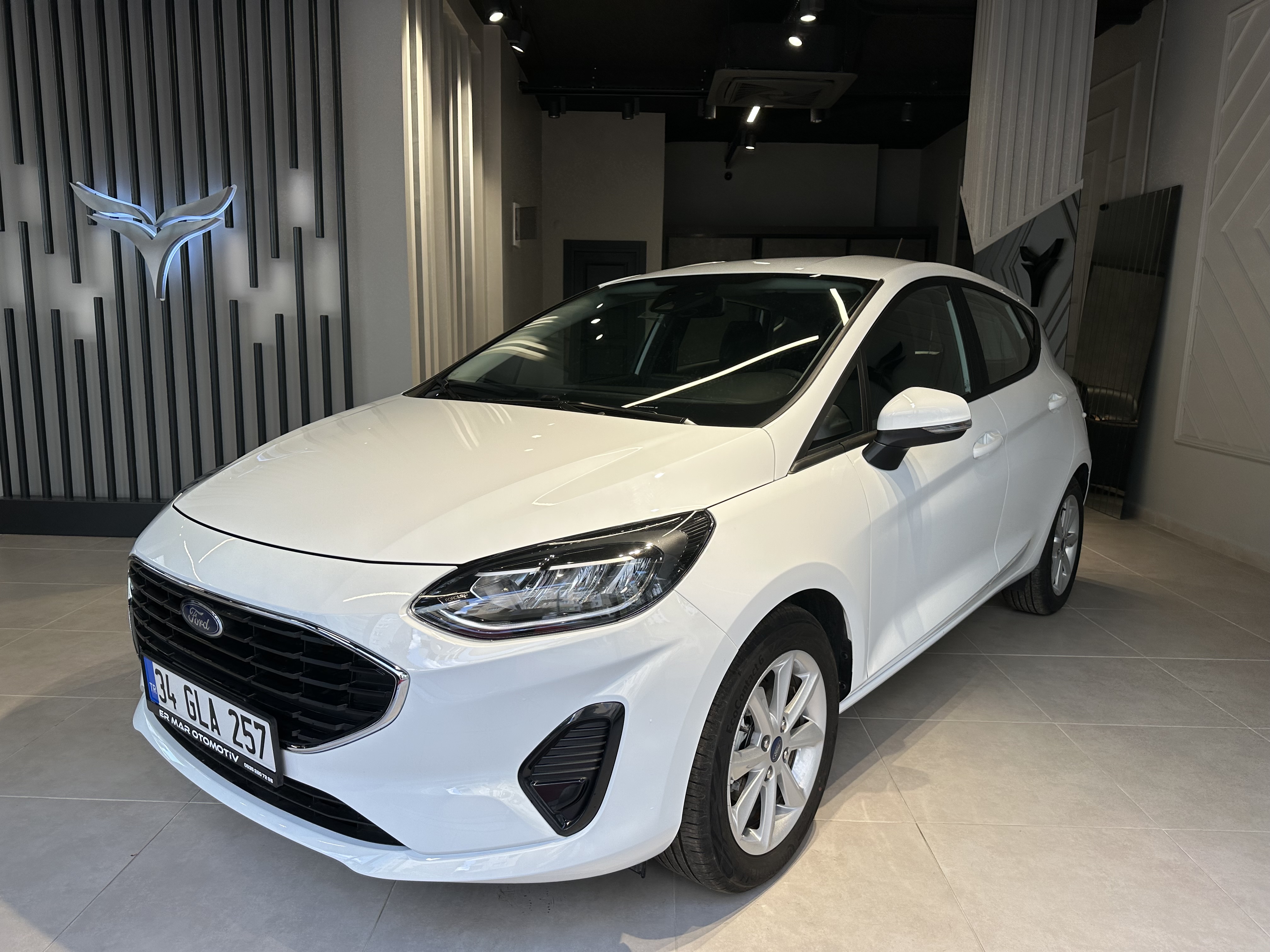 2023 MODEL BENZERSİZ KM FORD FİESTA