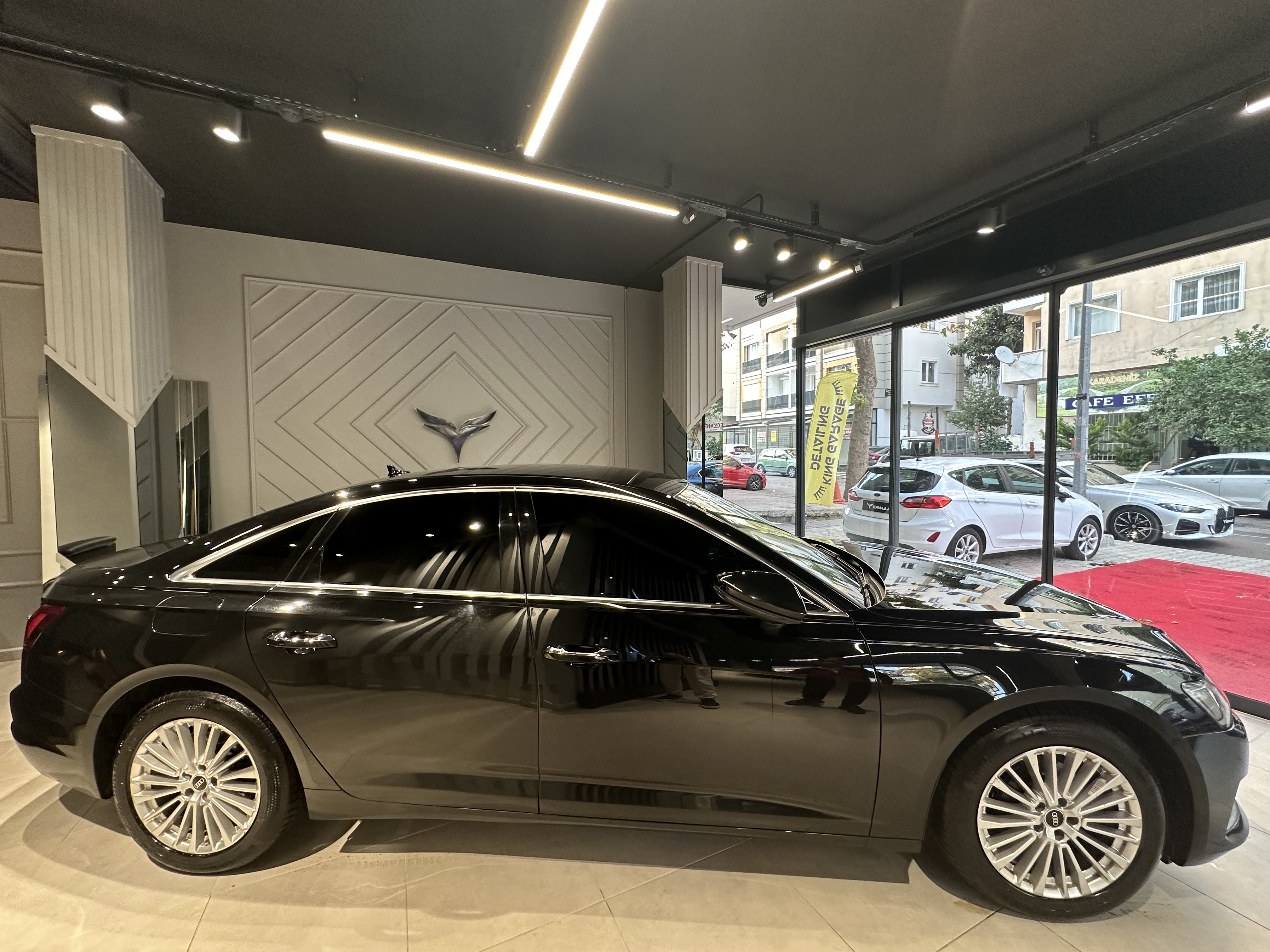 AUDİ A6 2021 ÇIKIŞLI VAKUM İÇİ BEJ