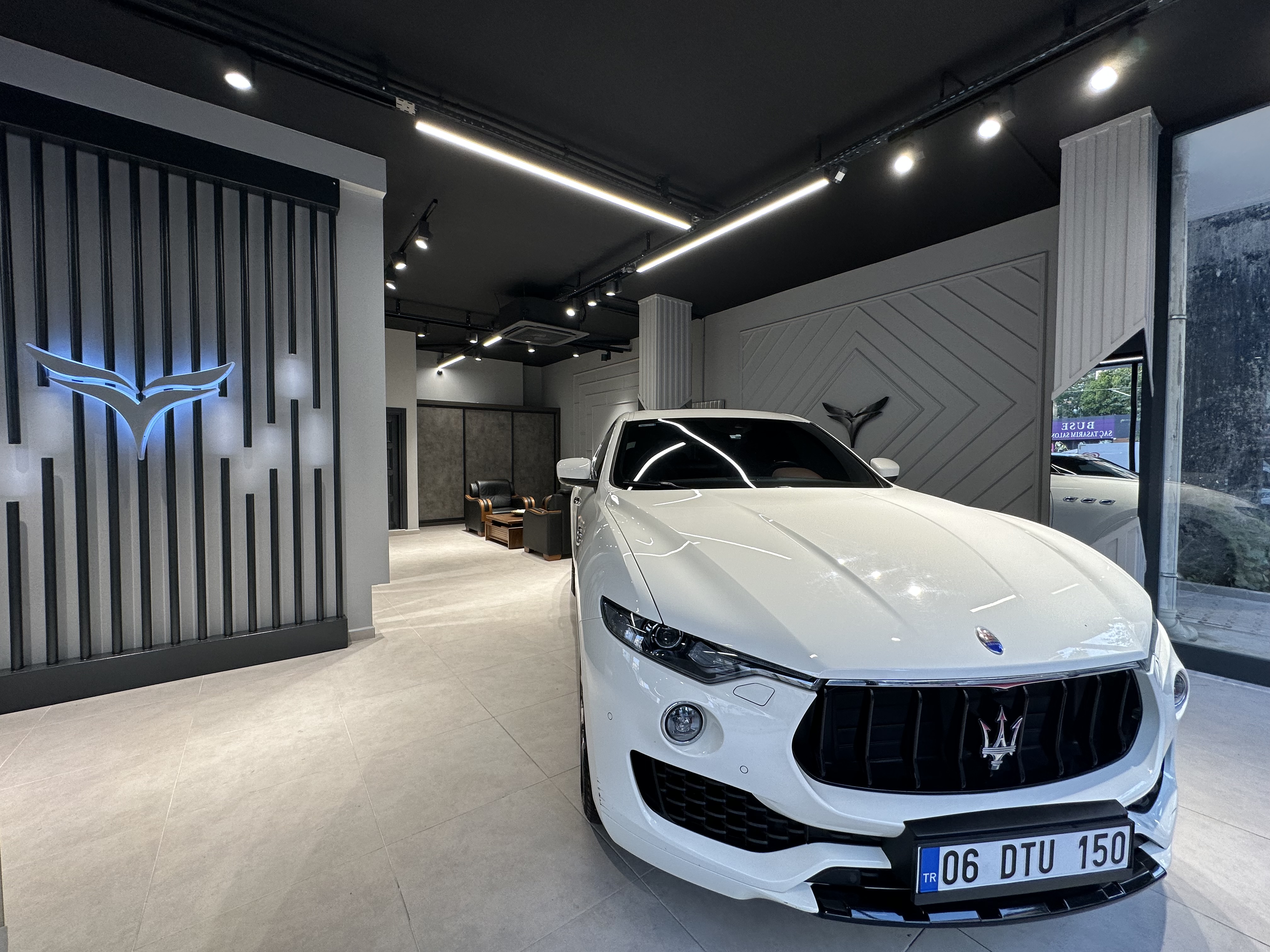 MASERATİ LEVANTE 3.0 D Q4